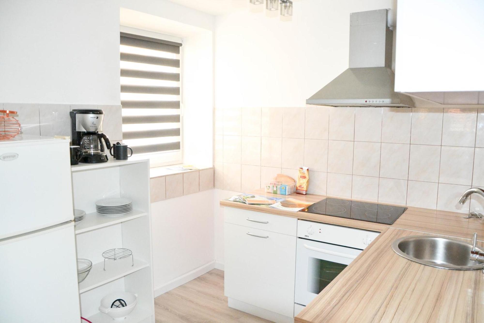 Villa Hillside Apartment Jesenice Exterior foto