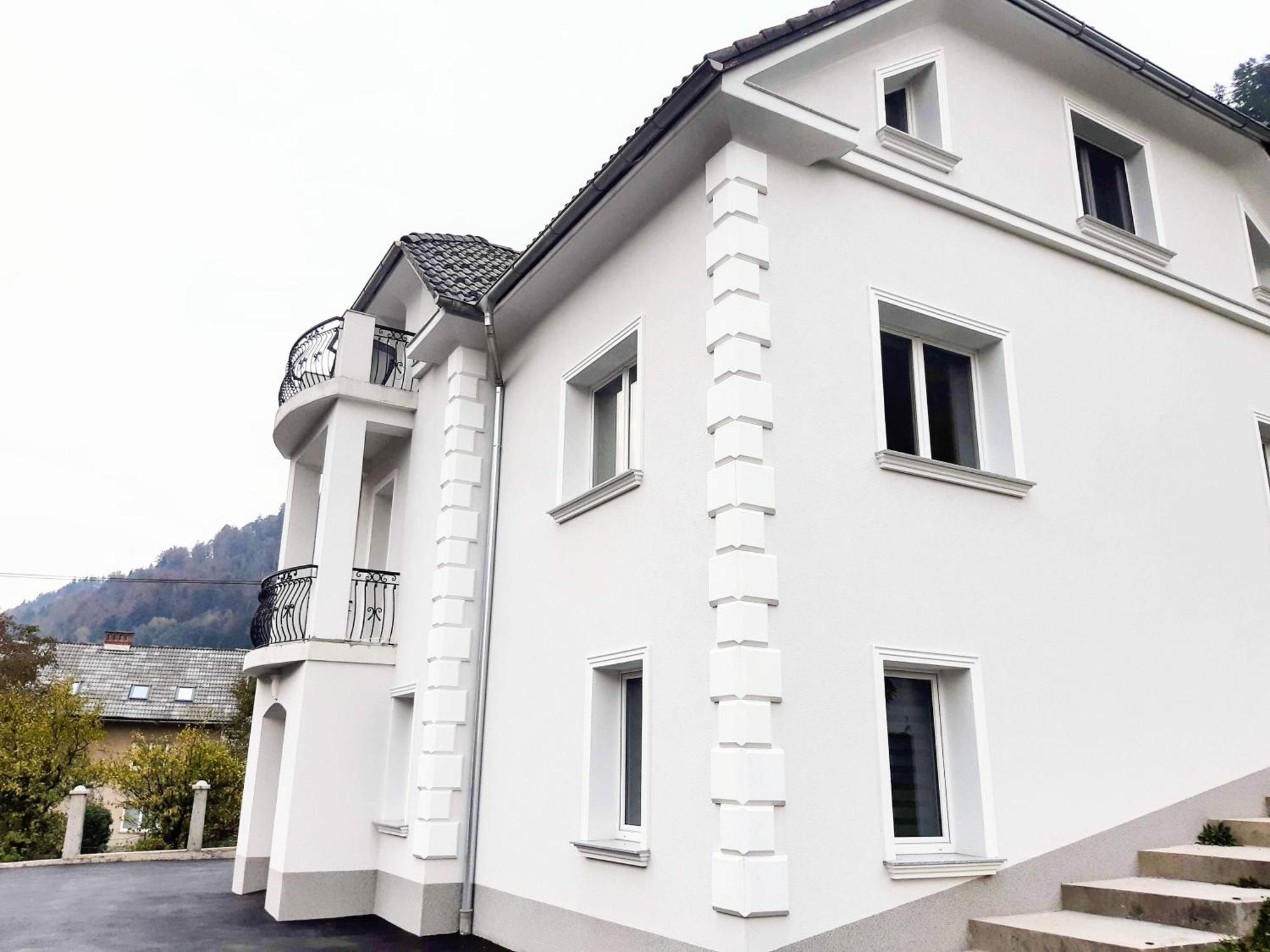 Villa Hillside Apartment Jesenice Exterior foto